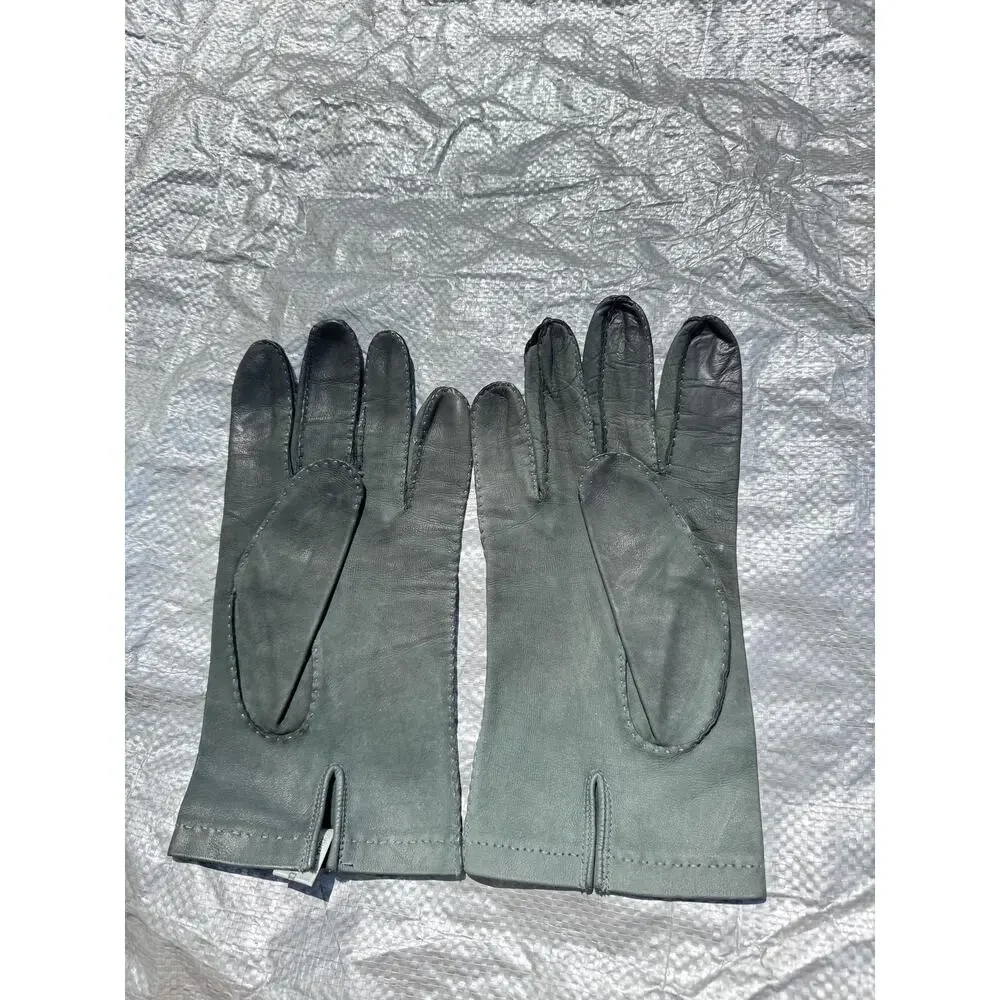Christian Dior women’s gloves estate vintage leather